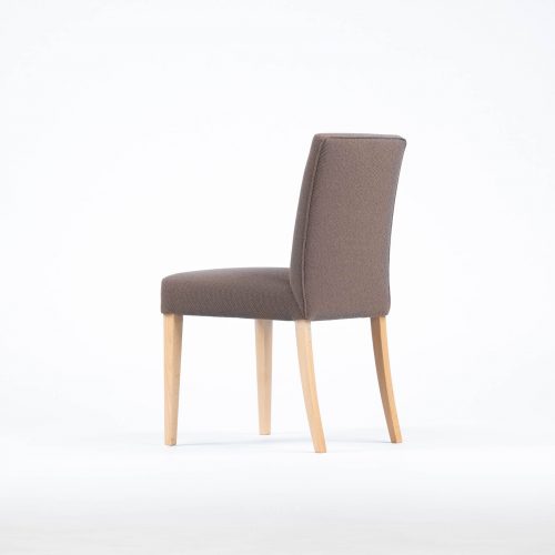 SINN Living · Polstermöbel in Perfektion · Produktion in Stemwede-Haldem · Langlebige Sofas und Sitzmöbel · STUHL OPERA MAPLE