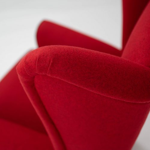 SINN Living · Polstermöbel in Perfektion · Produktion in Stemwede-Haldem · Langlebige Sofas und Sitzmöbel · OHRENSESSEL BERGEN BURGUNDY